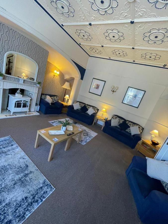 Nevele Bed & Breakfast Blackpool Luaran gambar